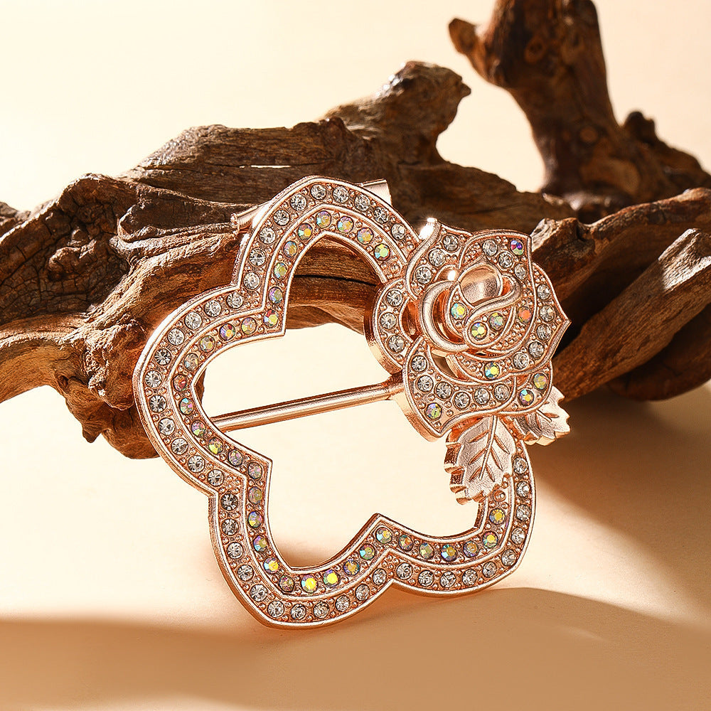 Waist-cinching Accessory Clip For Securing High-end Brooches