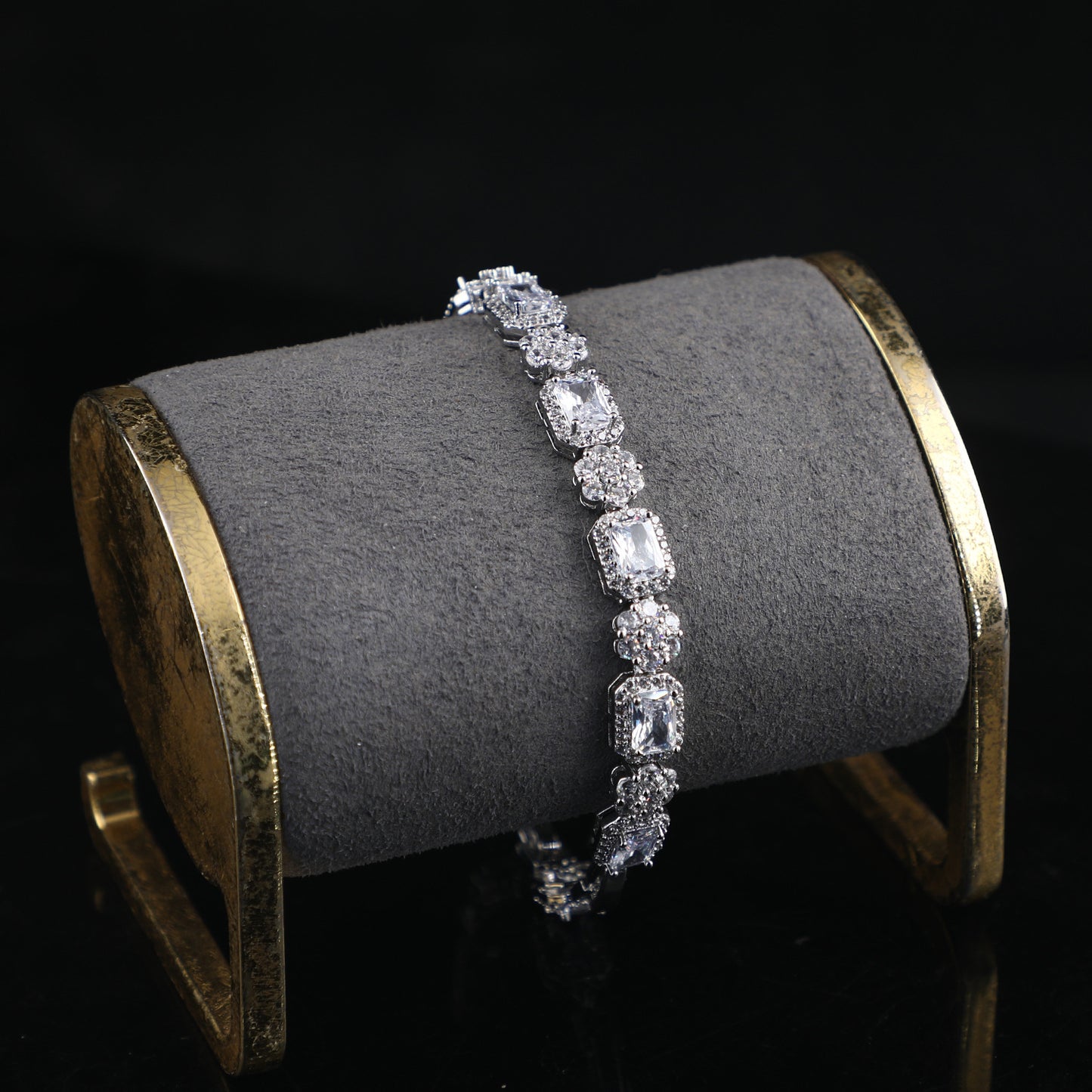 Copper Material Real White Gold Full Zircon Claw Chain Bracelet